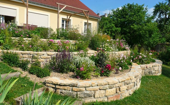 Réaliser un soutènement pour stabiliser une terrasse